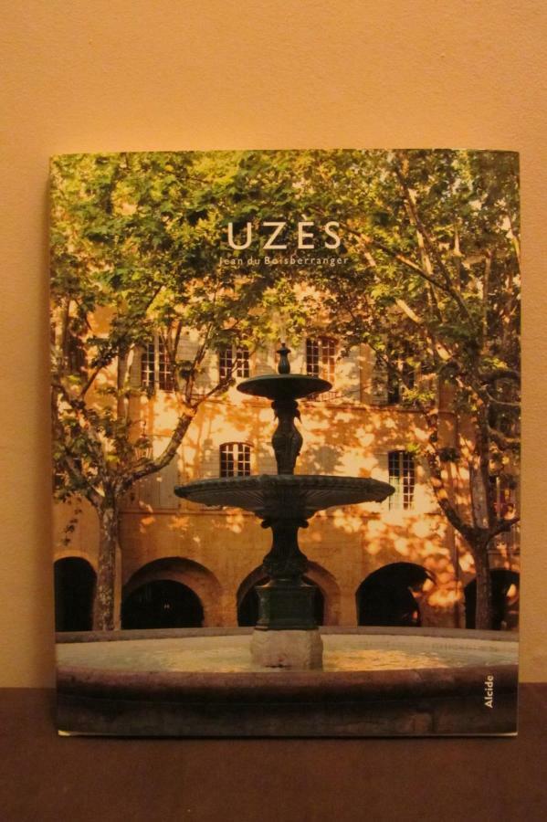 Apartamento Au Gré Du Voyage Uzès Exterior foto